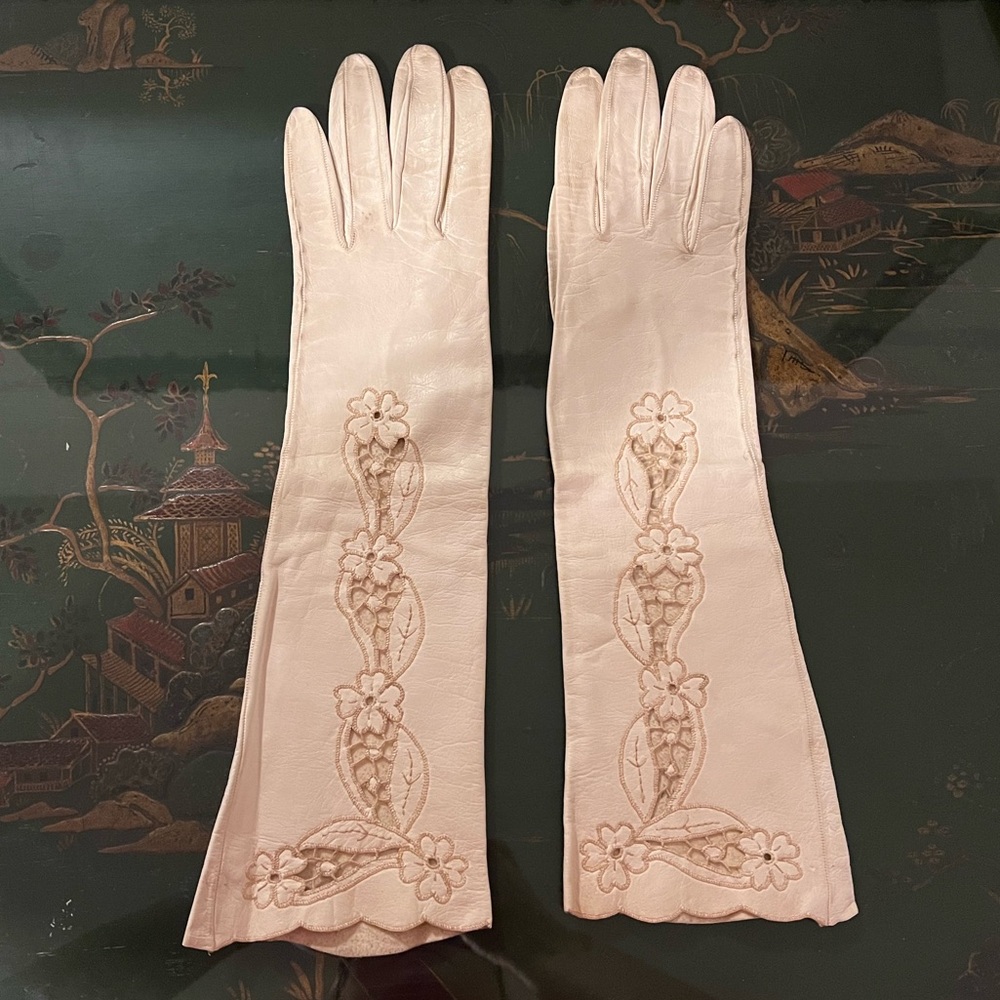 Vintage Elbow-Length Leather Gloves